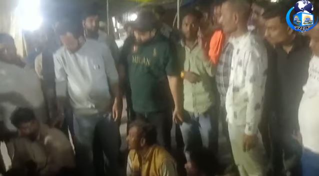 बजरंग दल ने उठाया दुकानों का मुद्दा