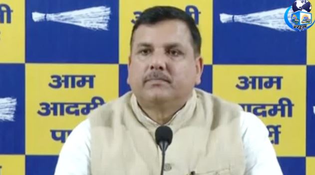 सांसद संजय सिंह हमला बोला