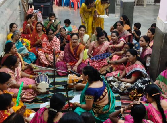 महिला मंडल ने दिखाई सक्रिय सहभागिता