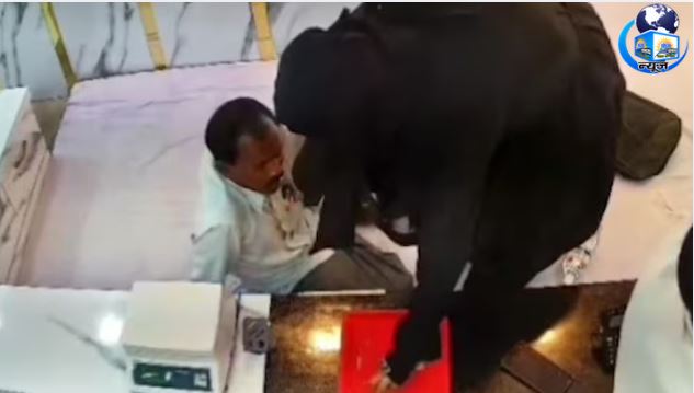 अयोध्या में प्रेमी-प्रेमिका की शातिराना 'बुर्का लूट'