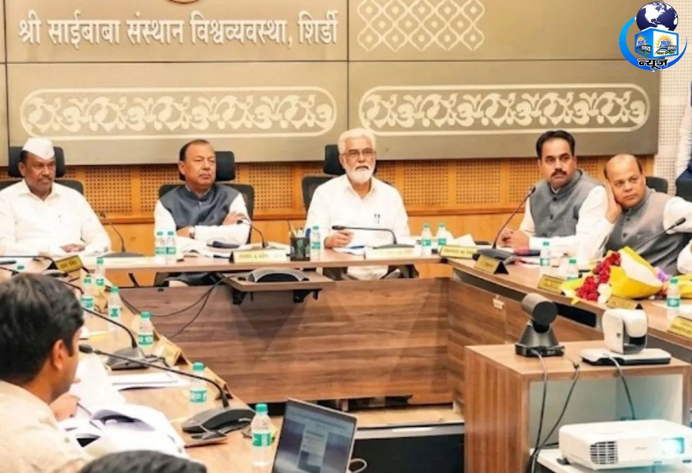 केंद्रीय सभागार में आयोजित समीक्षा बैठक