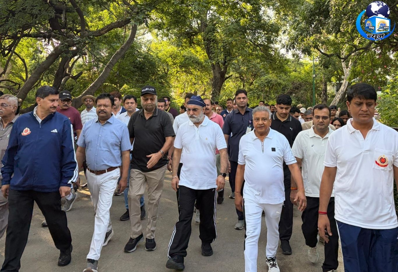 बोंटा पार्क में सुबह की सैर पर निकले दिल्ली के उपराज्यपाल तरनजीत सिंह संधू