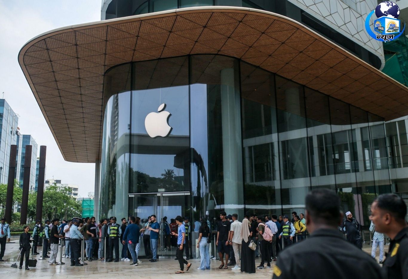 भारत में ऐपल के 'पहली बार' खरीदारों ने दिखाई ताकत