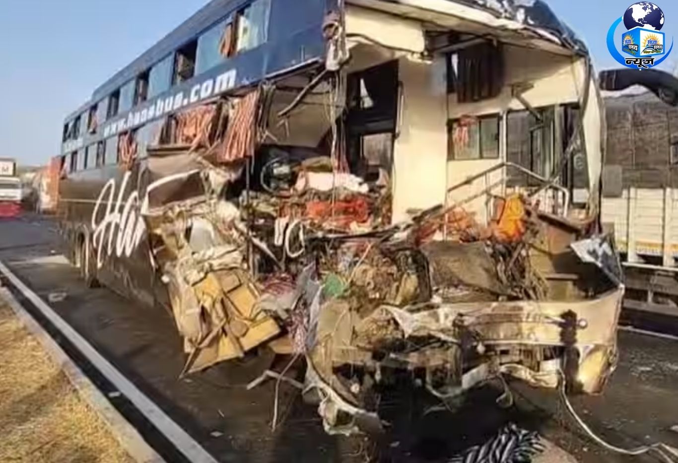 धुले में भीषण सड़क हादसा, मुंबई-आगरा हाईवे पर 6 की मौत, 26 घायल