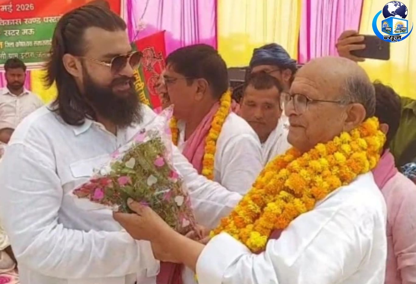 अब्बास अंसारी की सपा मंच पर धमाकेदार उपस्थिति, राजनीतिक हलचल तेज