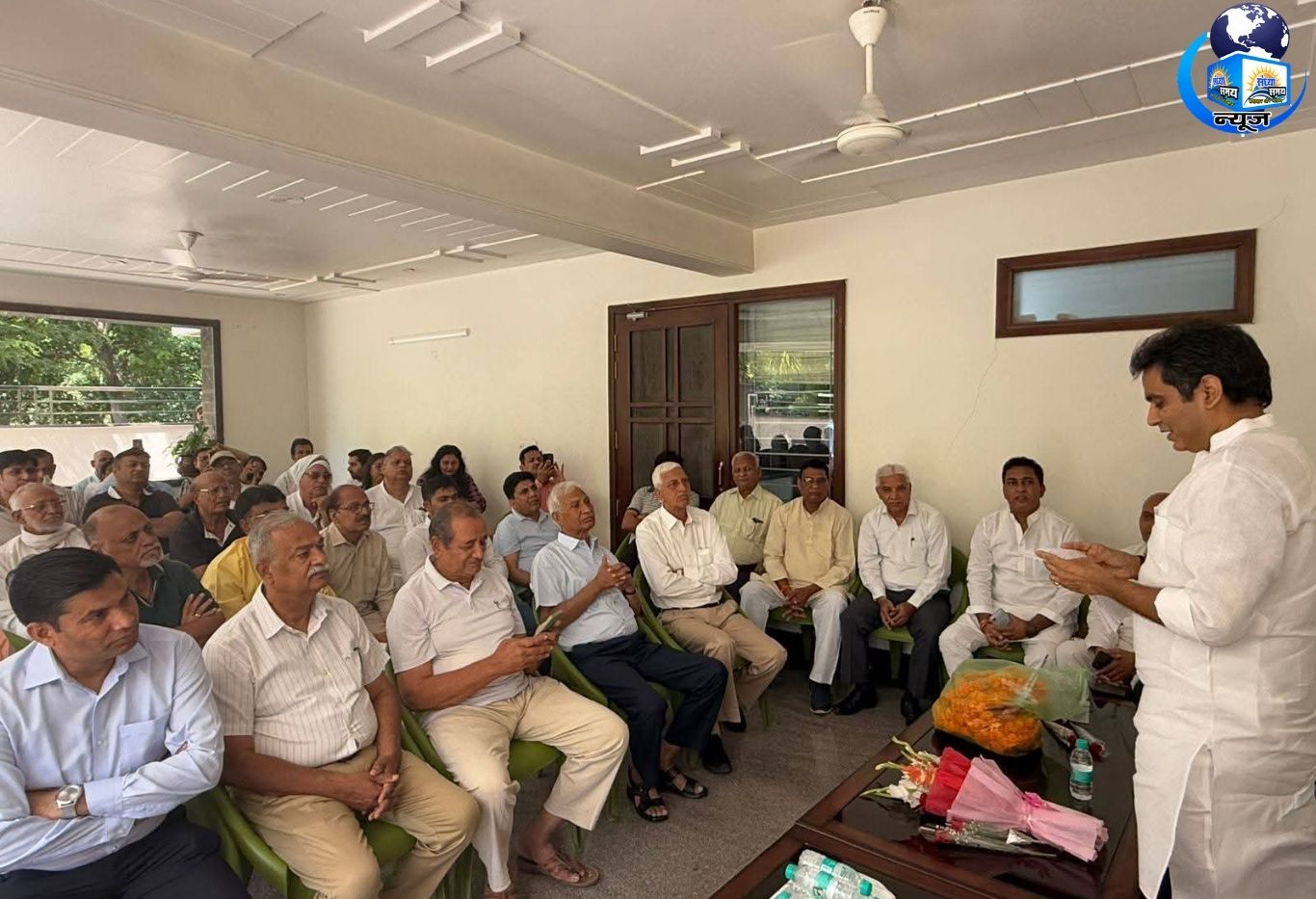 नोएडा में जनसंवाद अभियान बना जनता की उम्मीद, समस्याओं के समाधान पर जोर