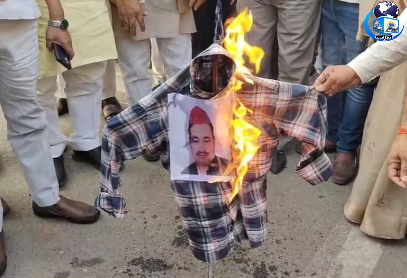 पीएम मोदी पर विवादित बयान के खिलाफ भाजपा का जोरदार प्रदर्शन