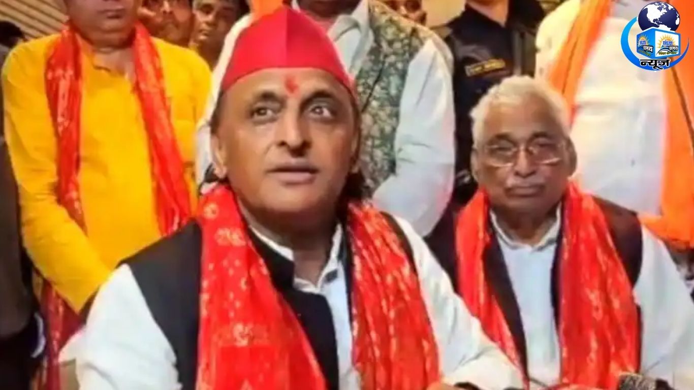 अखिलेश यादव ने किया आरोपित