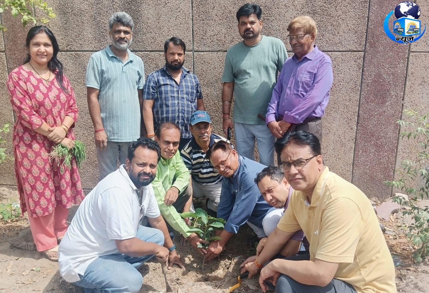 समुदाय में पर्यावरण का संदेश फैलाने वाले नेता