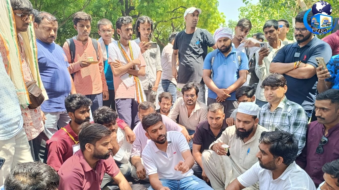 अभिजीत दीपके ने की कार्यकर्ताओं से एकजुट रहने की अपील