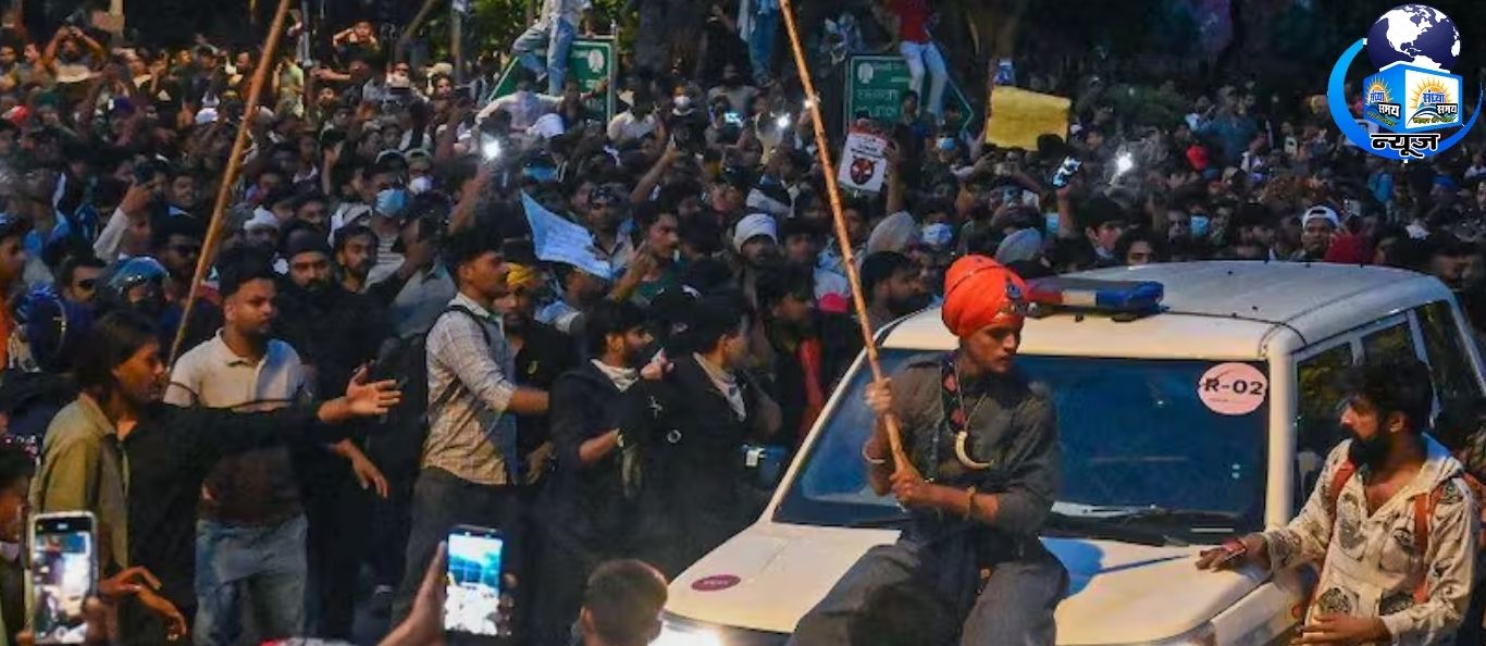 प्रदर्शन के दौरान हिंसा में शामिल लोगों के रद्द हो सकते हैं पासपोर्ट