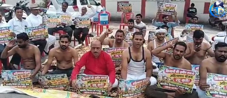 इंदौर में अहिल्या पथ योजना के विरोध में किसानों का आंदोलन जारी