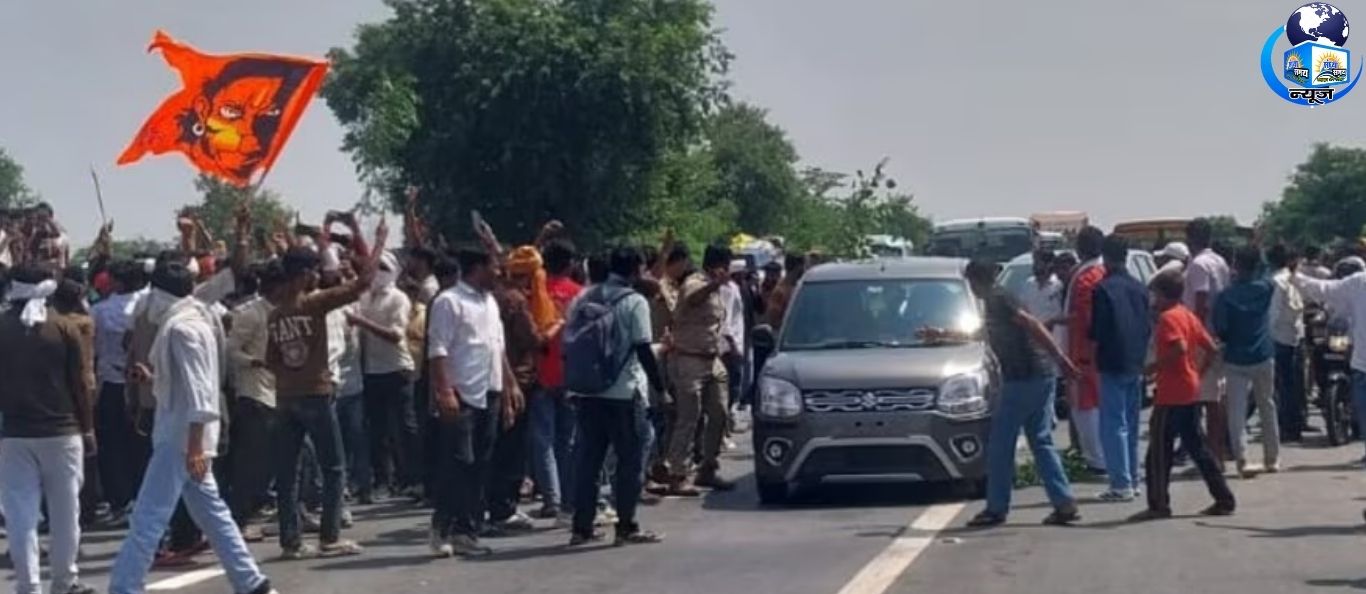आंदोलनकारियों ने पढ़ा सरकार के खिलाफ नाराजगी
