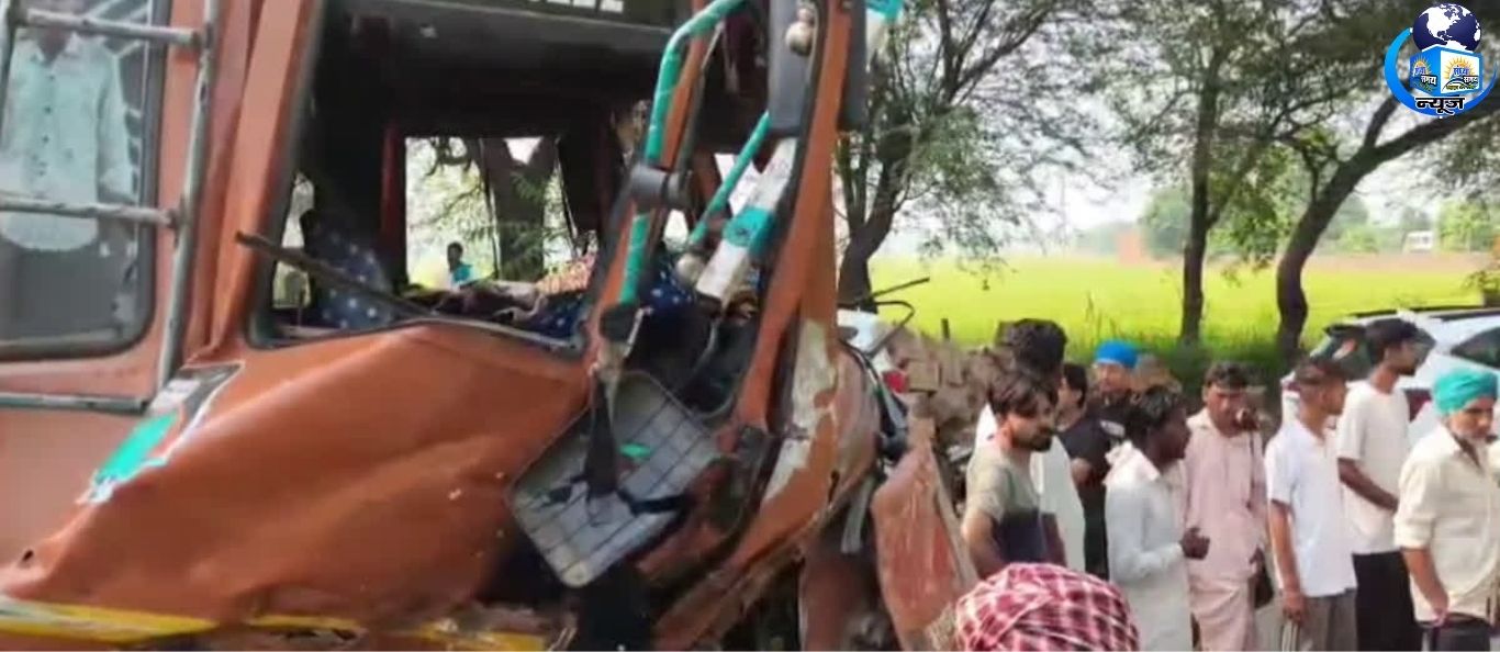 दर्दनाक सड़क दुर्घटना में 11 घायल, अभी अस्पताल में भर्ती