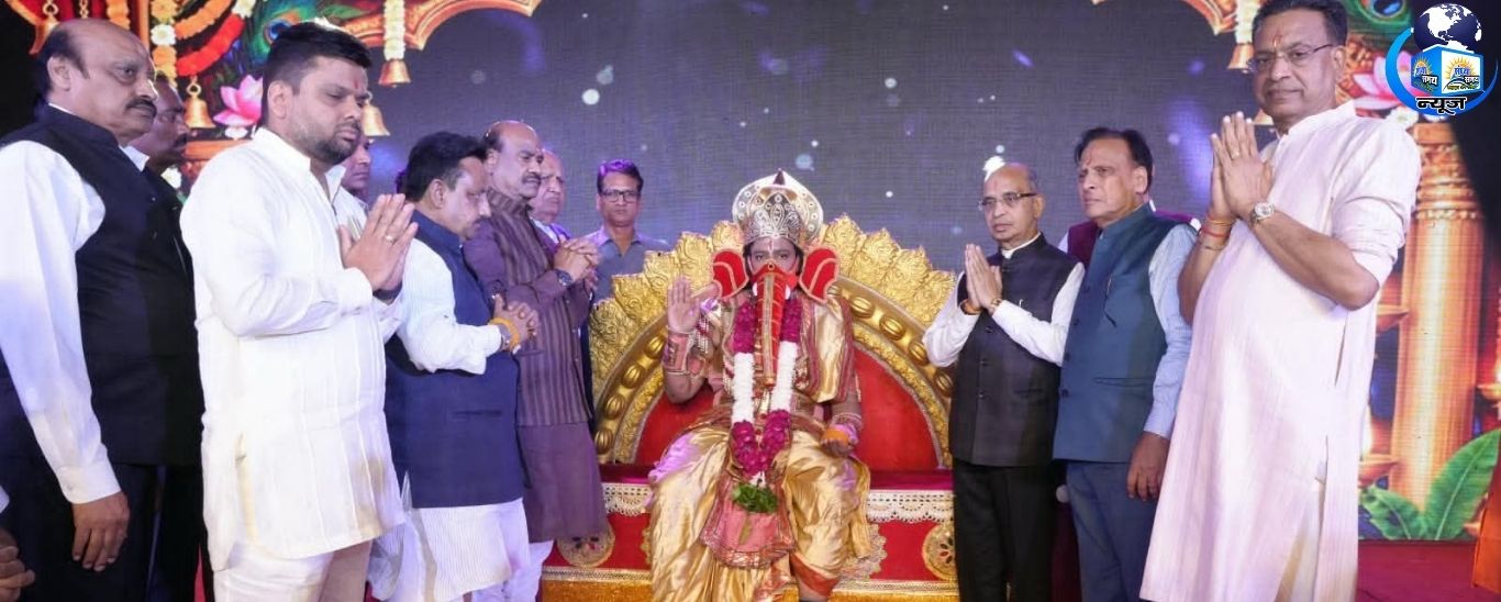 गणेश पूजन से शुरू हुई लालकिले की भव्य रामलीला