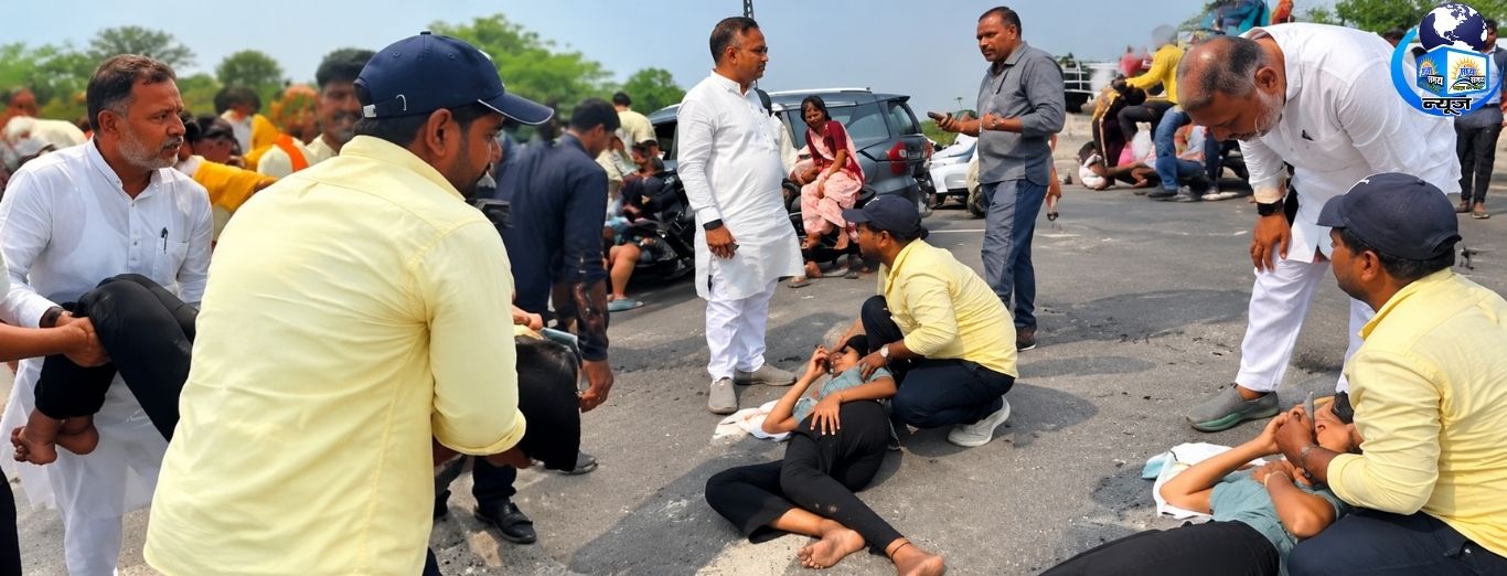 हादसा देख मंत्री ने रुकवाया काफिला, पिता की मौत