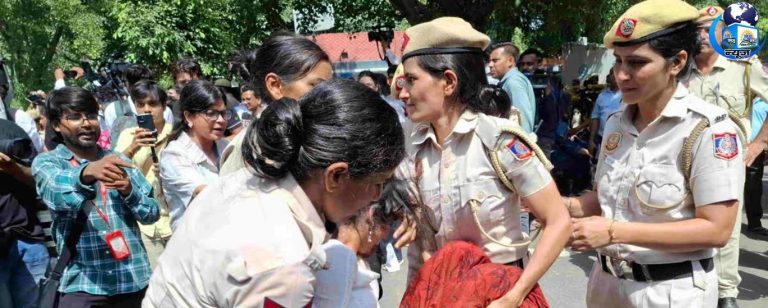 दिल्ली जंतर-मंतर पर महिला पत्रकारों से बदसलूकी, क्राइम ब्रांच जांच