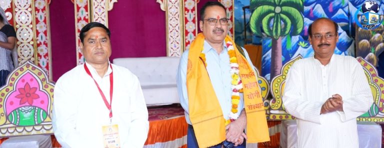 Noida News: महर्षि नगर रामलीला में धनुष यज्ञ और परशुराम-लक्ष्मण संवाद ने मोहा मन
