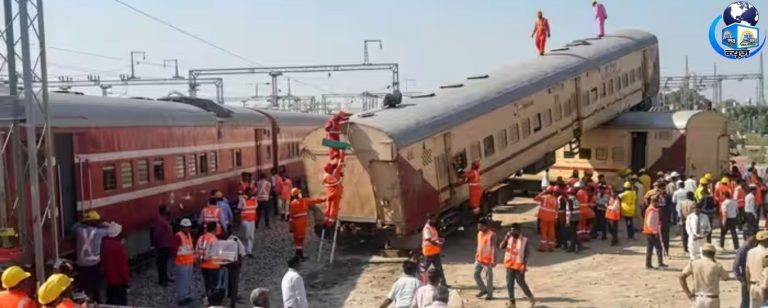 गुड़ला स्टेशन पर धमाका, एक-दूसरे पर चढ़ीं बोगियां